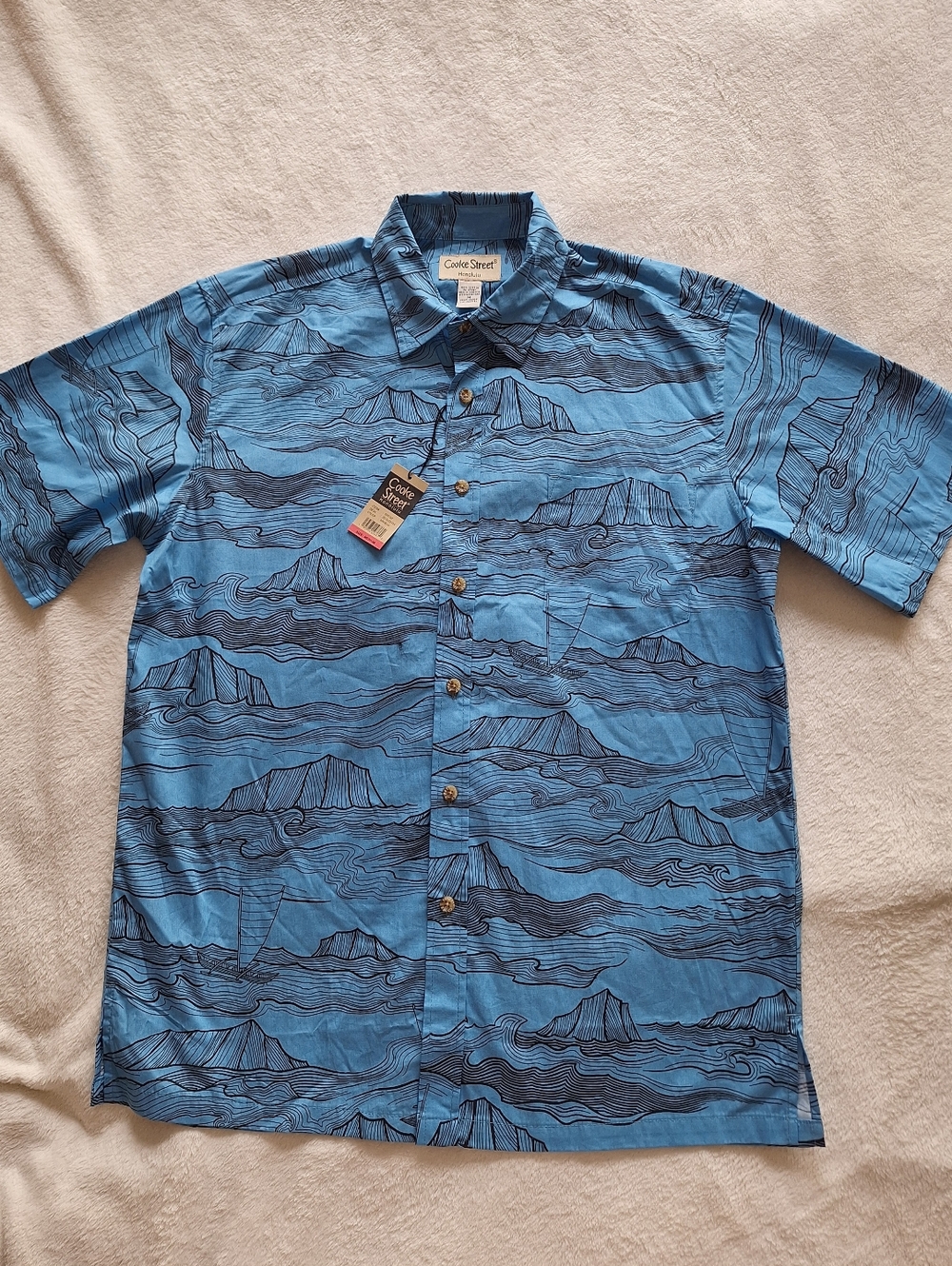 Cooke Street Honolulu Hawaiian Shirt M Blue Coastal Ocean  Island Print Cotton